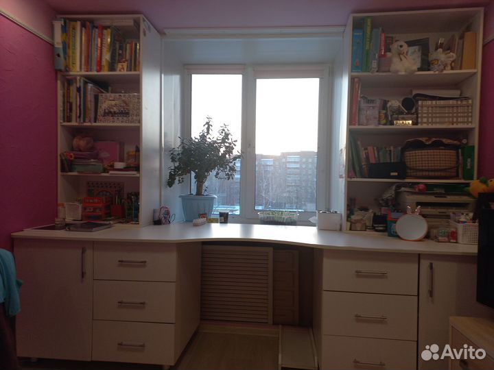 Компьютерный стол