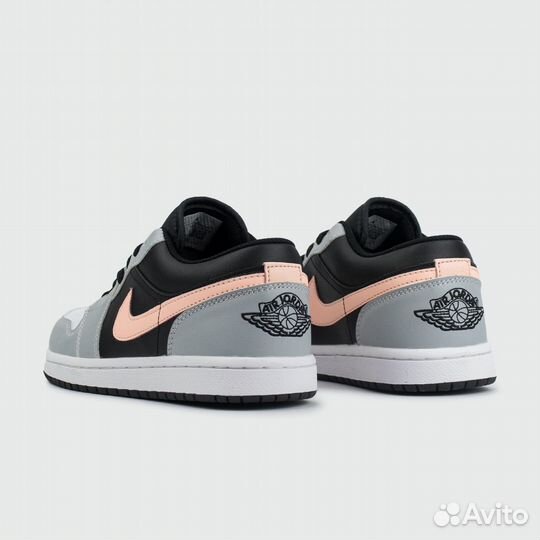 Кроссовки Nike Air Jordan 1 Low Wmns