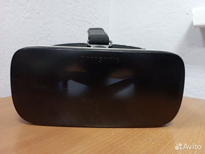 Очки для смартфона Samsung Gear VR (SM-R322)