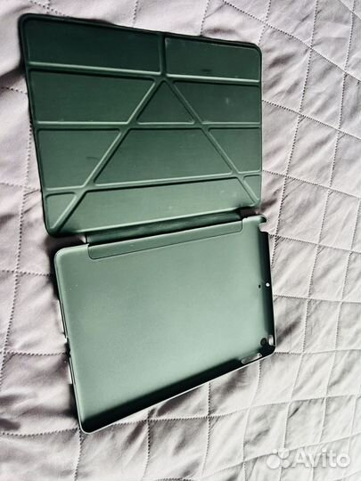 Чехол для iPad 6 gen. Б/У