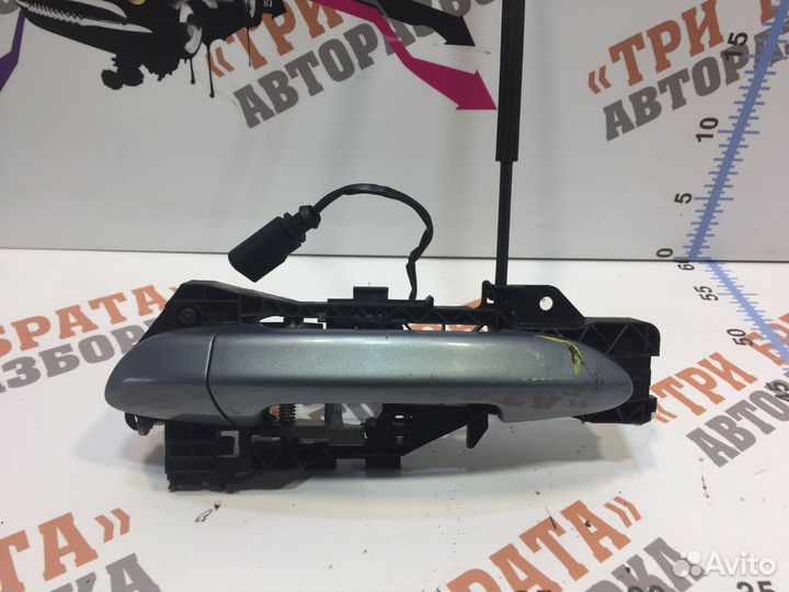 Фольксваген Ручка наружняя передней двери Лев