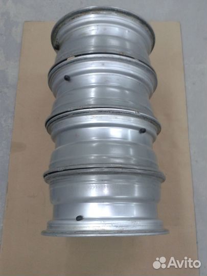 Диски Р15 на ford-peugeot-citroen-fiesta