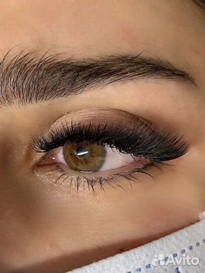 Наращивание ресницы