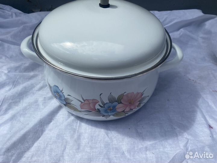 Кастрюля большая - 5 литров,тяжёлая