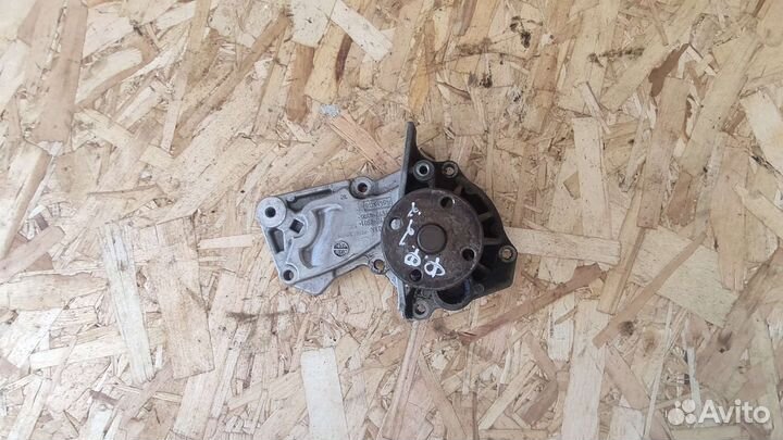 Помпа Ford Focus 2 водяной насос 1.4