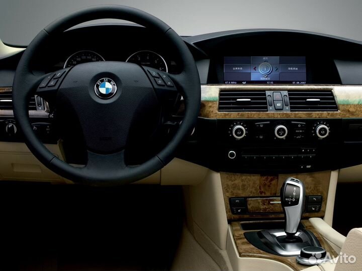 Рулевая накладка на BMW 5 E60