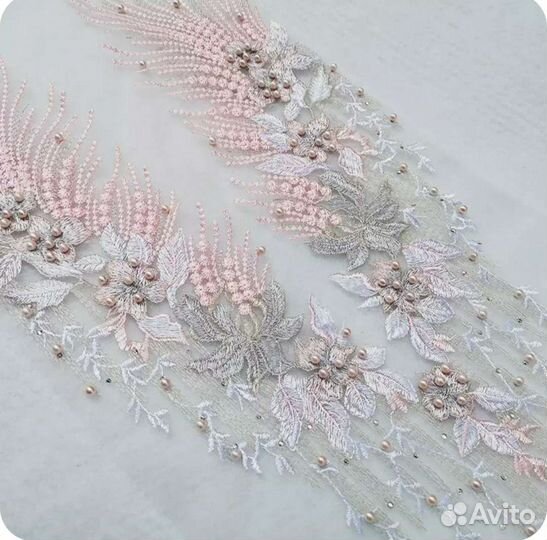 Аппликация вышивная, нашивка на одежду