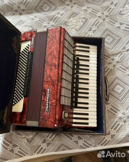 Аккордеон weltmeister stella концертный 4/4