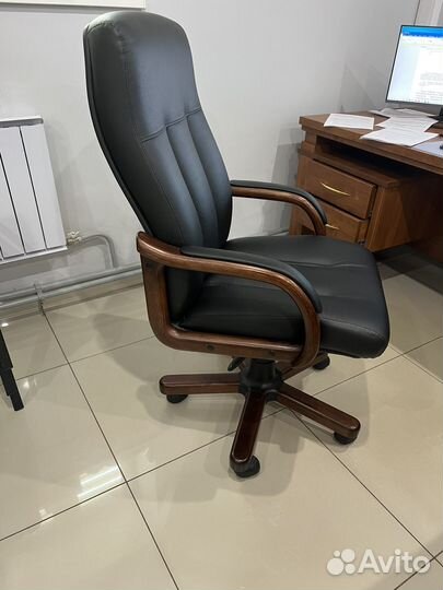 Кресло руководителя натуральная кожа