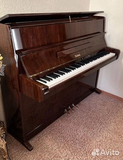 Продам пианино Weinbach