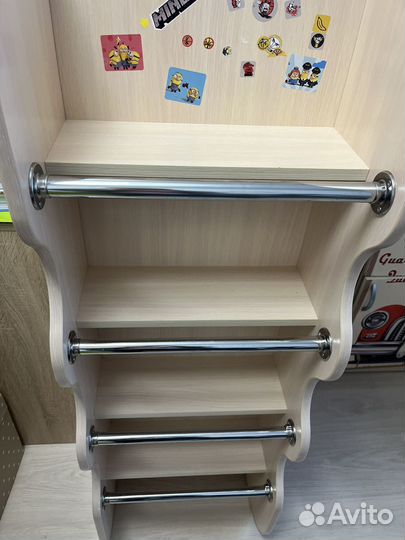 Продам уголок школьника со спальным местом