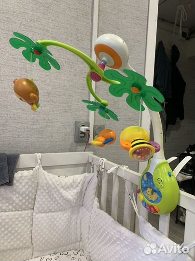 Мобиль на детскую кроватку