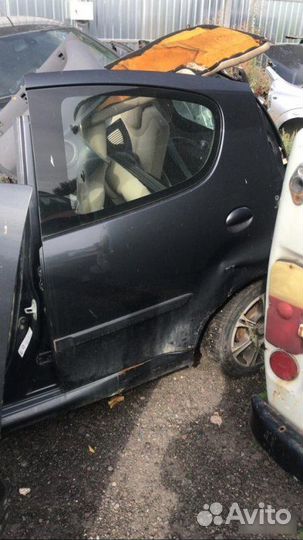 Дверь задняя левая Peugeot 107