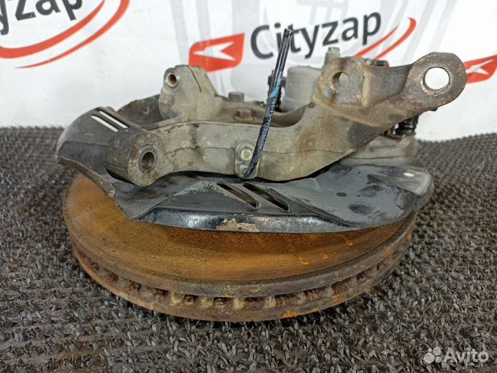 Ступица передняя левая Subaru Legacy BR9