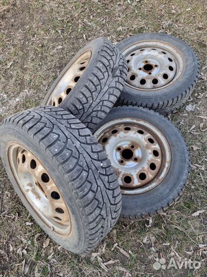 Nokian Tyres Hakkapeliitta 5 185/65 R15 92T