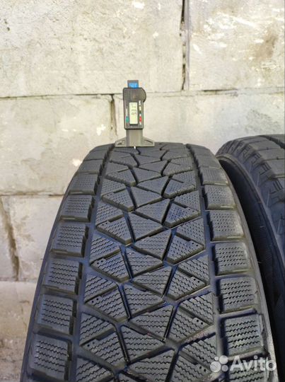 Bridgestone Blizzak DM-V2 235/65 R18