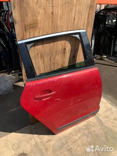 Правая задняя дверь Peugeot 3008 Пежо 3008
