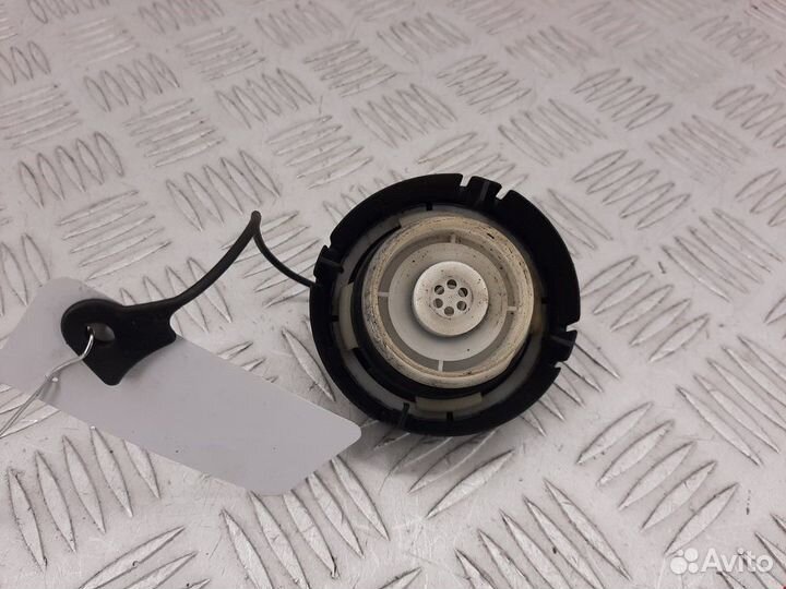 Пробка расширительного бачка Mitsubishi Pajero