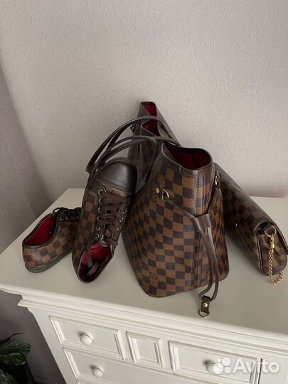 Сумка, клатч, кеды Louis Vuitton