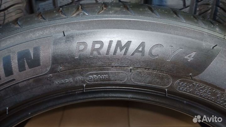 Michelin Primacy 4 215/55 R17 94V