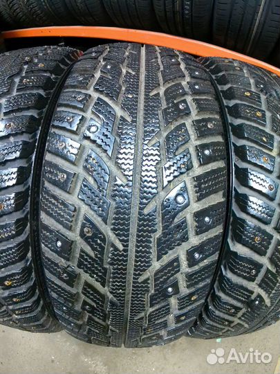 Kumho I'Zen RV Stud KC16 225/70 R16