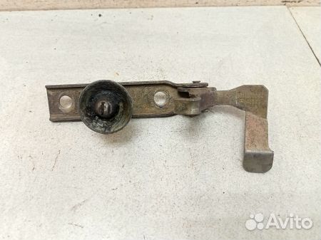 Замок капота Мерседес