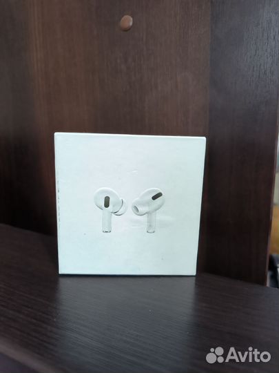 Коробка от наушников AirPods Pro
