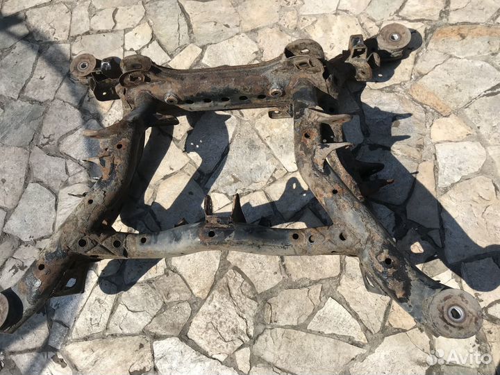 Подрамник задний Porsche Cayenne