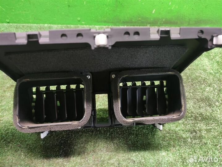 Дефлектор торпедо центральный Honda CR-V 3 (RE) 2