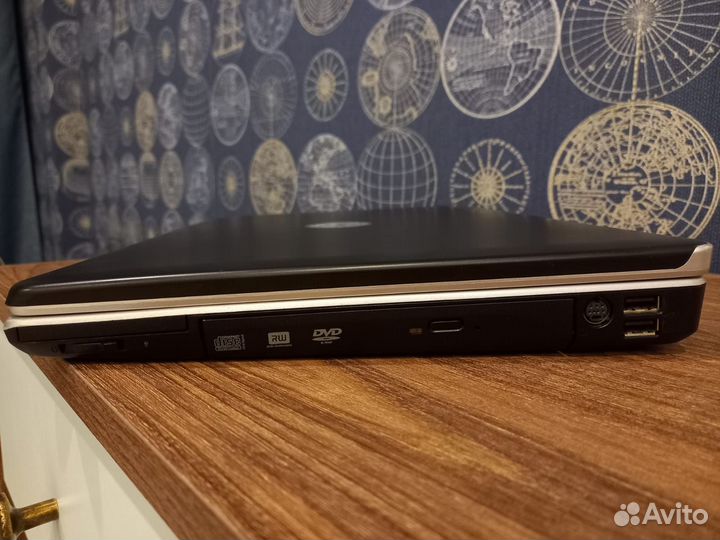 Ноутбук Dell inspiron 1525