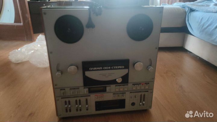 Катушечный магнитофон Олимп 004