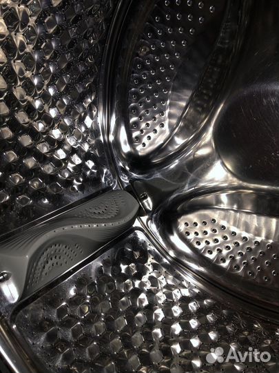 Стиральная машина Weissgauff WMD 4148 D с сушкой