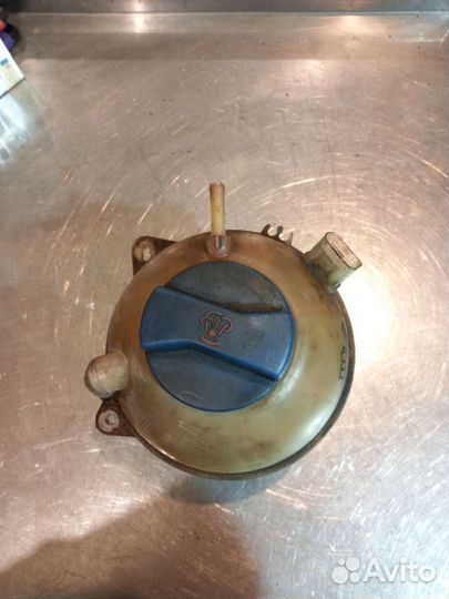 Расширительный бачок Audi a3 8l