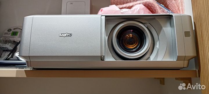 Проектор sanyo plv-z5