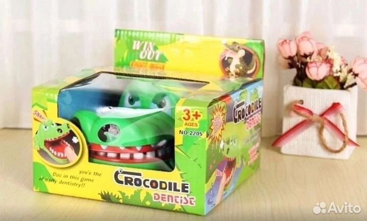 Игрушка крокодил