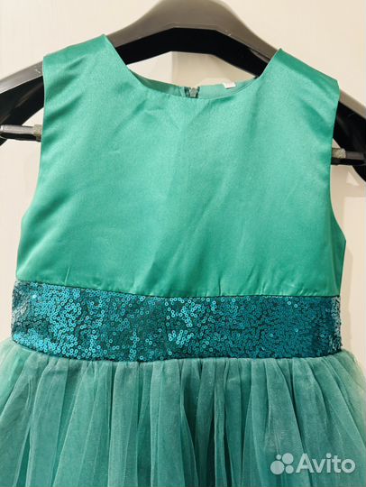 Платье для девочки нарядное 130