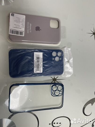 Чехол на iPhone 11