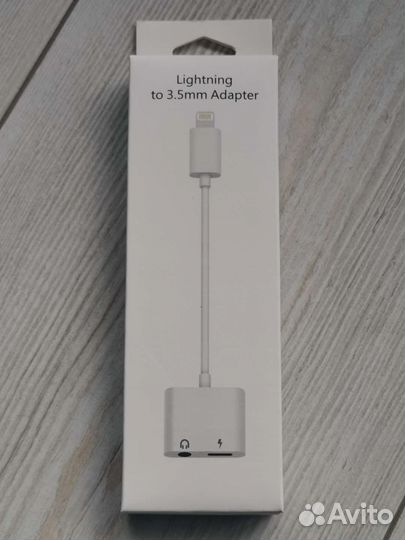 Переходник с lightning на 3.5 Jack Adapter