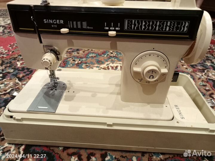Швейная машина Singer