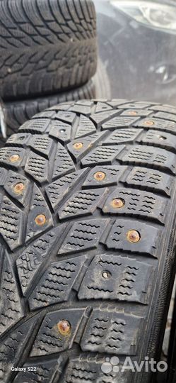 Dunlop SP Winter Ice 02 225/45 R18 и 245/45 R18 95T