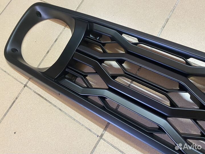 Решетка радиатора Нива Раптор