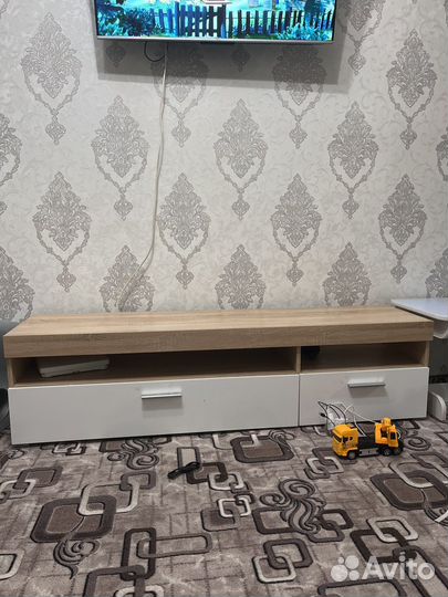 Тумба под телевизор