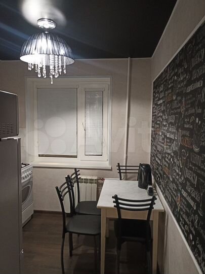 2-к. квартира, 60 м², 1/5 эт.