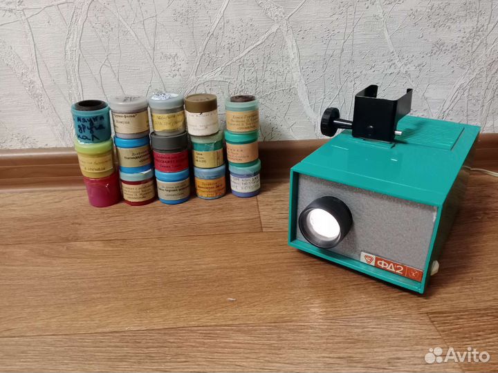 Фильмоскоп и 20 диафильмов