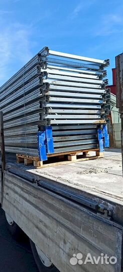 Стеллажи консольные двусторонние