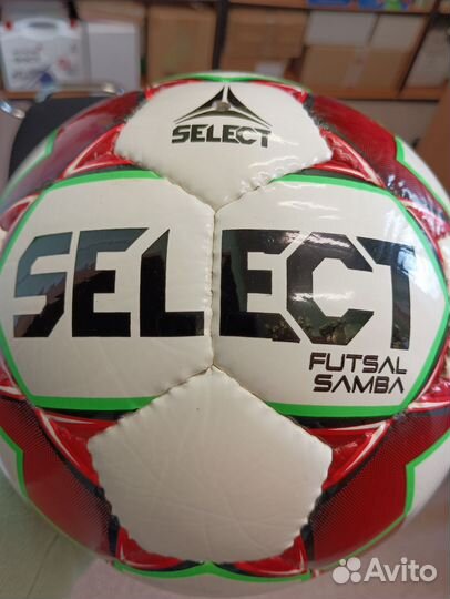 Футбольный мяч новый