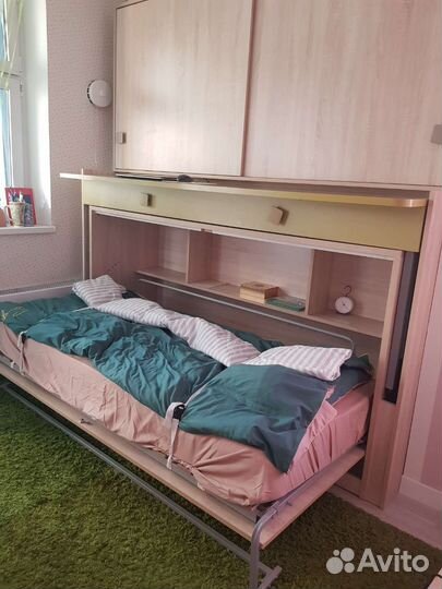 Трансформер (стол, кровать, шкаф для книг)