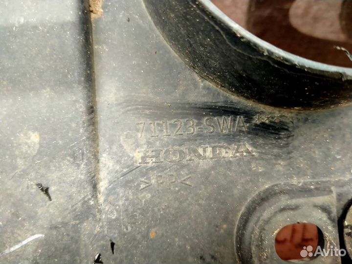 Кожух замка капота для Honda CR-V