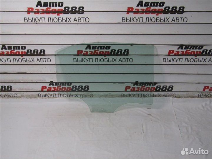 Стекло двери заднее правое Skoda Rapid 1.6 CWV 110