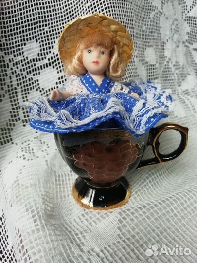 Кукла фарфоровая коллекционная